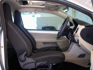 Volkswagen up! move up! 3-door 1.0 - Image 10