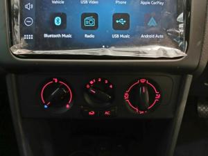 Volkswagen Polo Vivo hatch 1.4 - Image 18