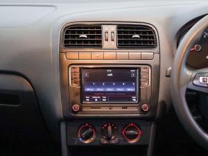Volkswagen Polo Vivo hatch 1.4 Trendline - Image 32