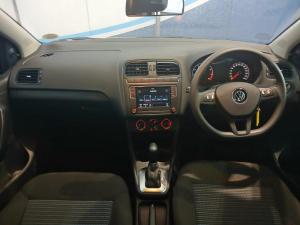 Volkswagen Polo Vivo hatch 1.6 Comfortline auto - Image 10