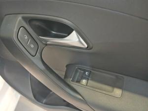 Volkswagen Polo Vivo hatch 1.6 Comfortline auto - Image 13