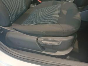 Volkswagen Polo Vivo hatch 1.6 Comfortline auto - Image 14