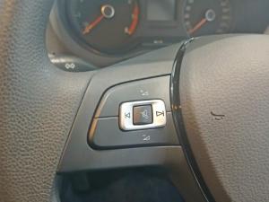 Volkswagen Polo Vivo hatch 1.6 Comfortline auto - Image 15