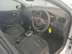 Volkswagen Polo Vivo hatch 1.6 Comfortline auto - Image 7