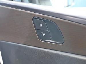 Volkswagen Amarok 3.0TDI V6 double cab Style 4Motion - Image 17