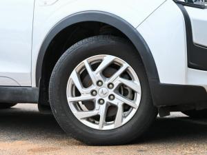 Mahindra XUV300 1.2T W6 - Image 5