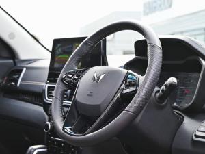 Mahindra XUV 3XO 1.2T AX7L - Image 6