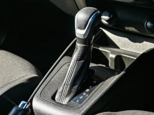 Toyota Starlet 1.5 XS auto - Image 10