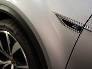 Volkswagen T-Roc 2.0TSI 4Motion R-Line - Image 10