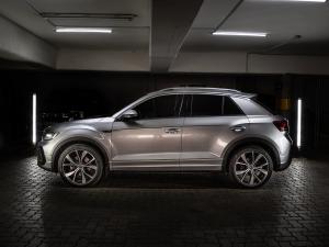 Volkswagen T-Roc 2.0TSI 4Motion R-Line - Image 15