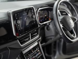 Volkswagen T-Roc 2.0TSI 4Motion R-Line - Image 32