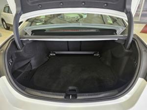 Mercedes-Benz C-Class C200 Avantgarde - Image 7
