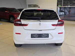 Suzuki Baleno 1.5 GLX manual - Image 3
