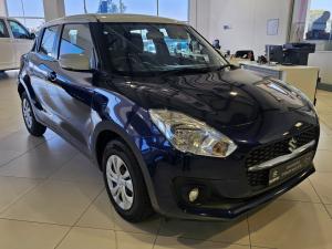 Suzuki Swift 1.2 GL auto - Image 1