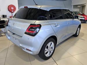 Suzuki Swift 1.2 GL+ manual - Image 5