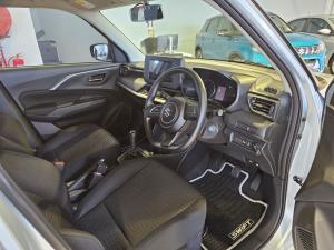 Suzuki Swift 1.2 GL+ manual - Image 8