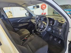 Suzuki Swift 1.2 GL+ manual - Image 7