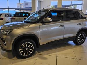 Toyota Urban Cruiser 1.5 XR manual - Image 4