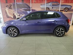 Volkswagen Polo hatch 1.0TSI Life manual - Image 4
