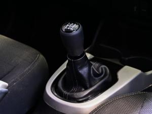 Honda WR-V 1.2 Comfort - Image 11