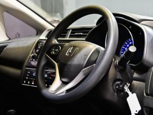 Honda WR-V 1.2 Comfort - Image 14