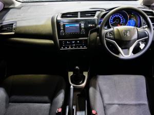Honda WR-V 1.2 Comfort - Image 9