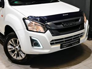 Isuzu KB 250D-Teq double cab Hi-Rider - Image 15