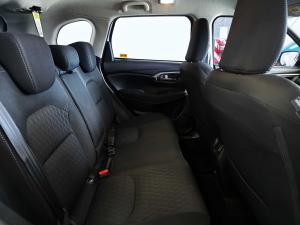 Suzuki Grand Vitara 1.5 GL manual - Image 10
