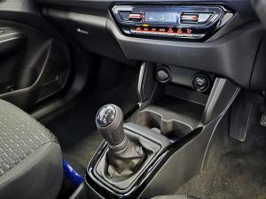Suzuki Swift 1.2 GLX manual - Image 11