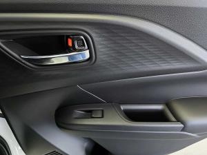 Suzuki Swift 1.2 GLX manual - Image 16