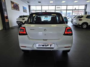 Suzuki Swift 1.2 GLX manual - Image 4