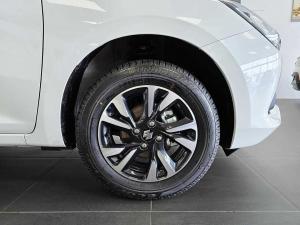 Suzuki Swift 1.2 GLX manual - Image 8