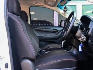 Isuzu D-Max 250 double cab Hi-Ride auto - Image 16