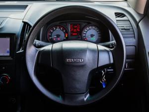 Isuzu D-Max 250 double cab Hi-Ride auto - Image 8