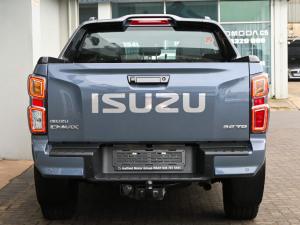 Isuzu D-Max 3.0TD double cab V-Cross - Image 20