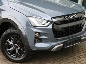 Isuzu D-Max 3.0TD double cab V-Cross - Image 3