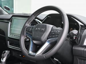 Isuzu D-Max 3.0TD double cab V-Cross - Image 8