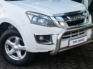 Isuzu KB 300D-Teq Extended cab LX - Image 4