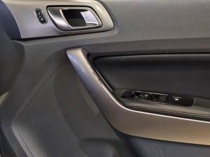 Ford Everest 2.2TDCi XLT auto - Image 15