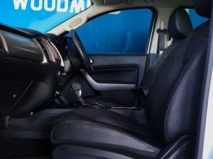 Ford Everest 3.2TDCi 4WD XLT - Image 13