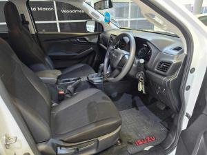 Isuzu D-Max 1.9TD double cab L auto - Image 13