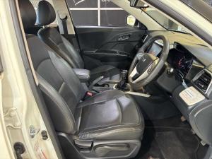 Mahindra XUV300 1.5TD W8 - Image 14