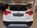 Mahindra XUV300 1.5TD W8 - Thumbnail 8