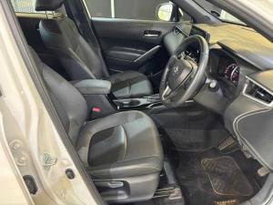 Toyota Corolla Cross 1.8 XS - Image 13