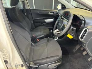 Kia Picanto 1.0 Street - Image 13