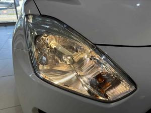 Suzuki Swift 1.2 GL auto - Image 4