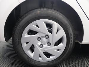 Hyundai Grand i10 1.0 Premium hatch - Image 7
