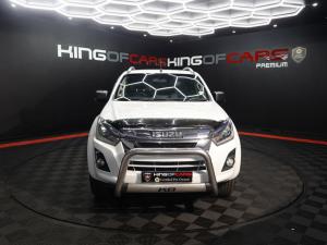 Isuzu D-Max 300 3.0TD double cab 4x4 LX auto - Image 2