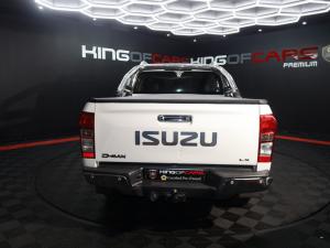 Isuzu D-Max 300 3.0TD double cab 4x4 LX auto - Image 5