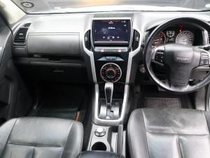 Isuzu D-Max 300 3.0TD double cab 4x4 LX auto - Image 8